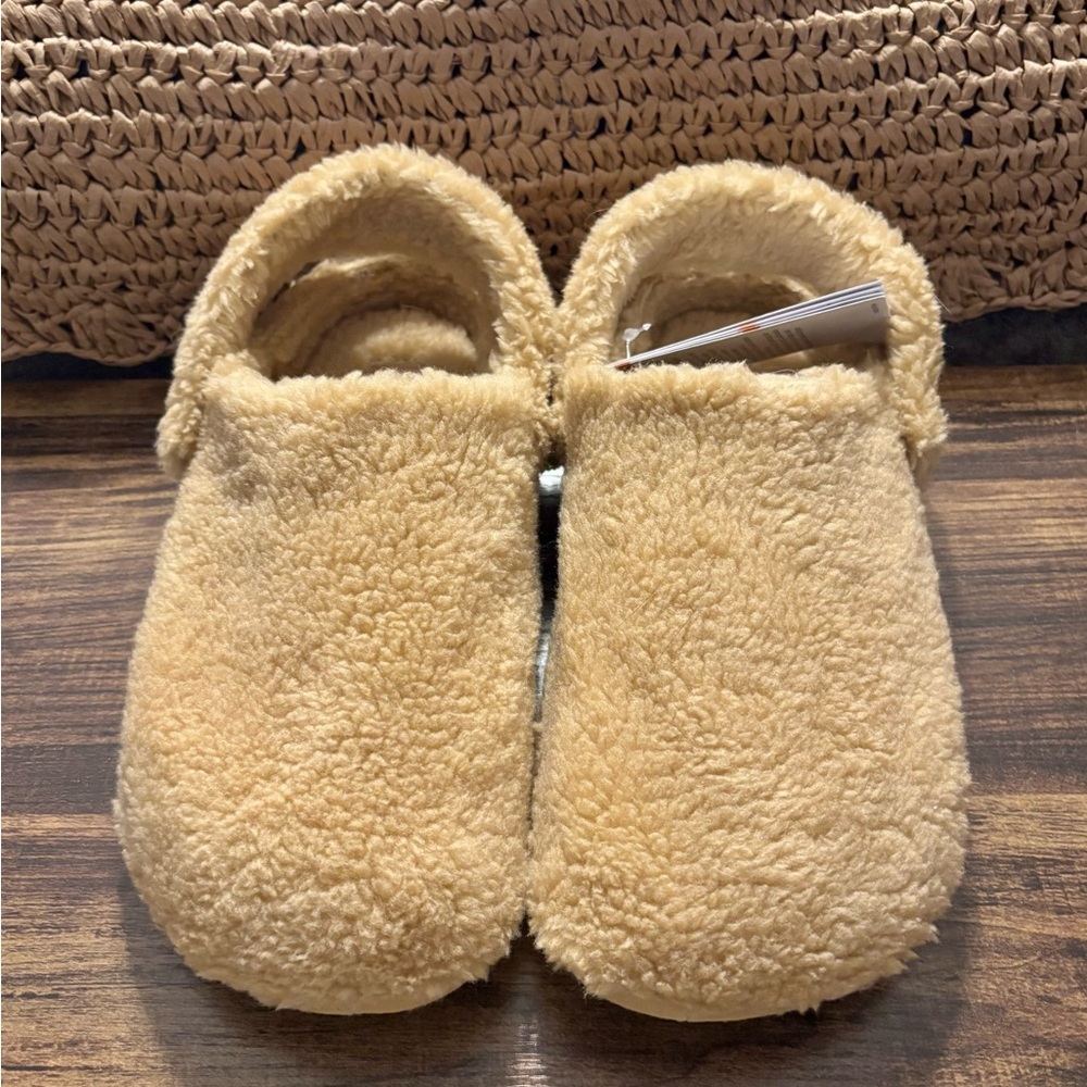 ⭐️ NEW! CROCS COZY Slippers ⭐️